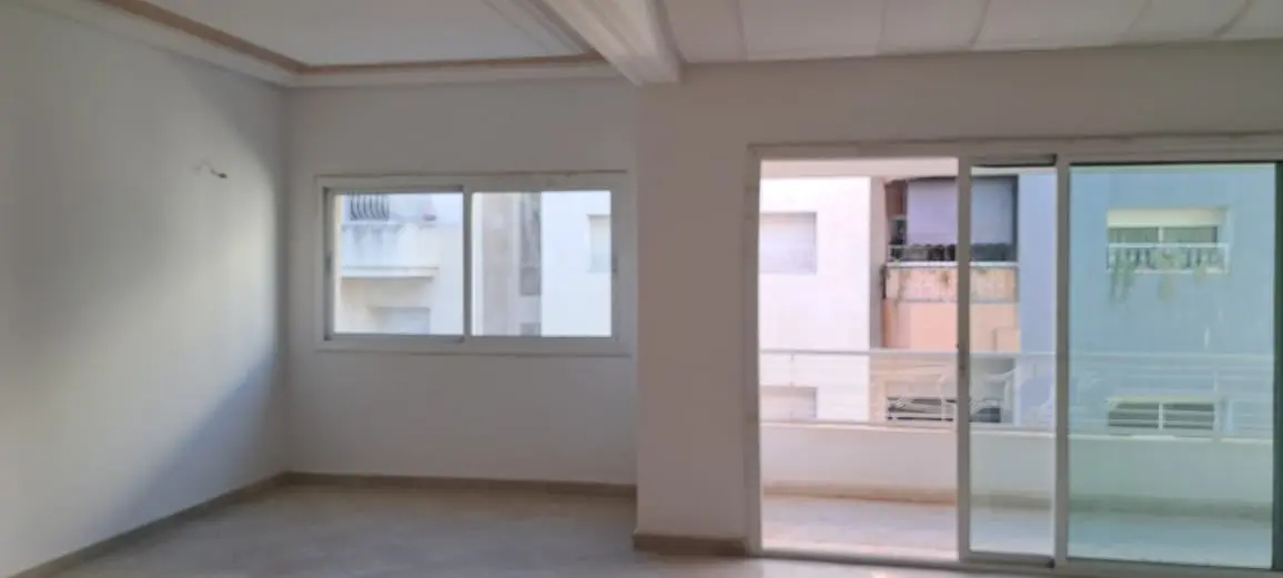 Appartement 3 chambres à vendre à Route de Sefrou — 990 000 DH - صورة 5