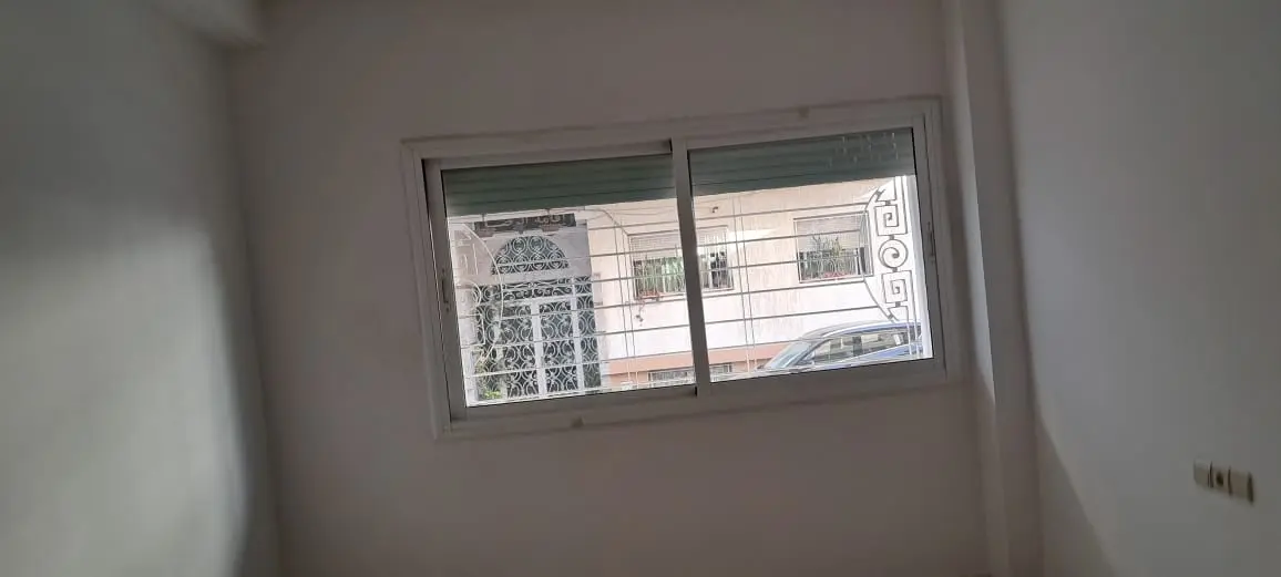 Appartement 3 chambres à vendre à Route de Sefrou — 990 000 DH - صورة 1