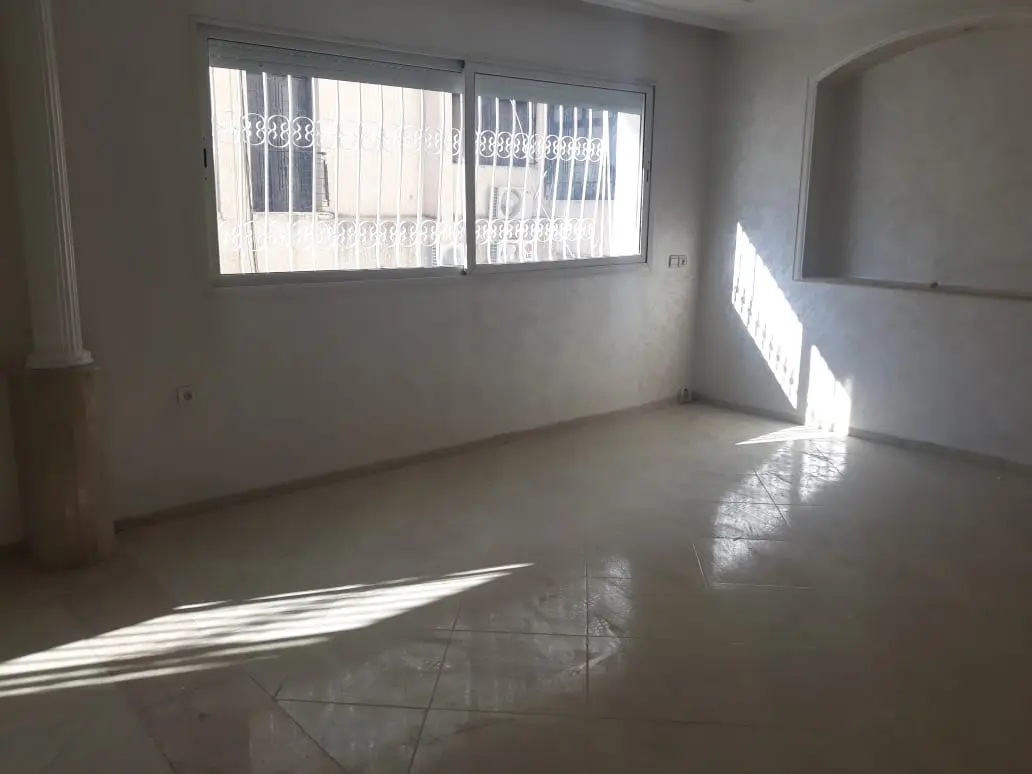 Appartement 3 chambres à vendre à Champs de Courses — 900 000 DH - صورة 4