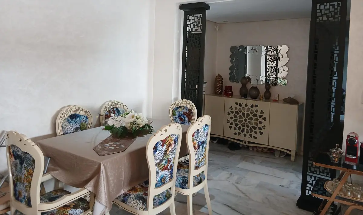 Appartement 3 chambres à louer à Champs de Courses — 1 900 000 DH/mois - Photo 2