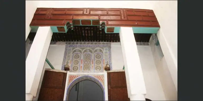 Riad 7 chambres à vendre à Fès — 2 400 000 DH - Photo 1