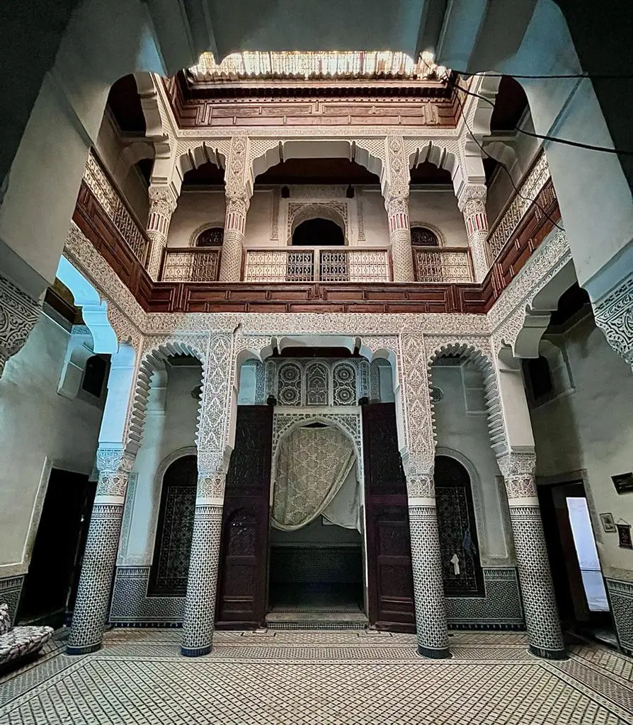 Maison 9 chambres à vendre à Bab Khoukha — 2 500 000 DH - Photo 1