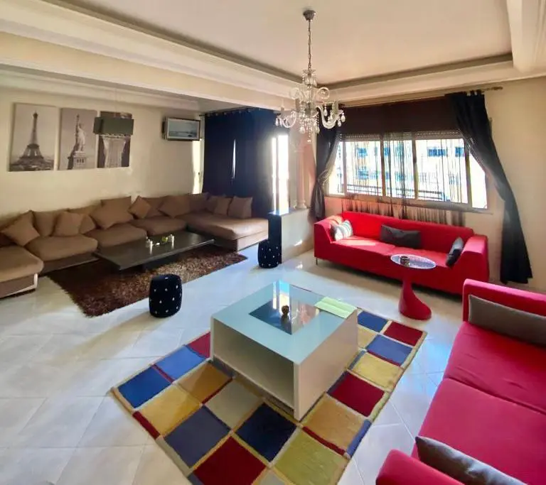 Appartement 3 chambres à vendre à Centre-Ville — 1 400 000 DH - Photo 1