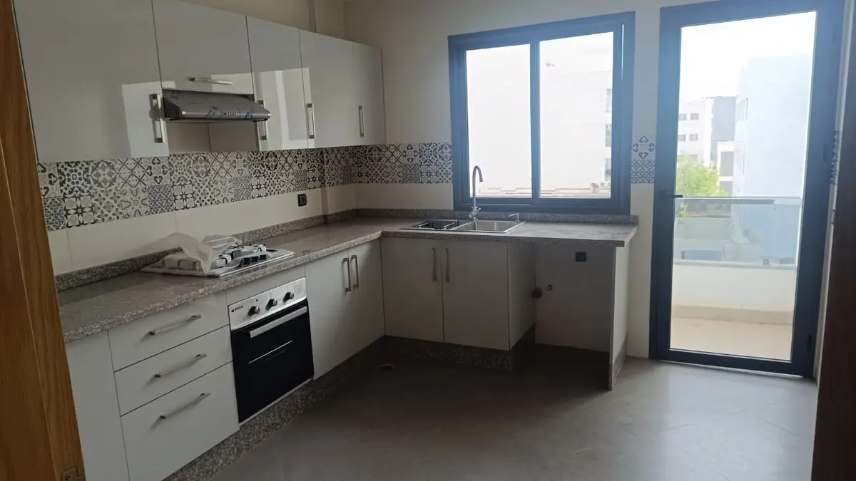 Appartement 3 chambres à vendre à Bourmana — 980 000 DH - Photo 3