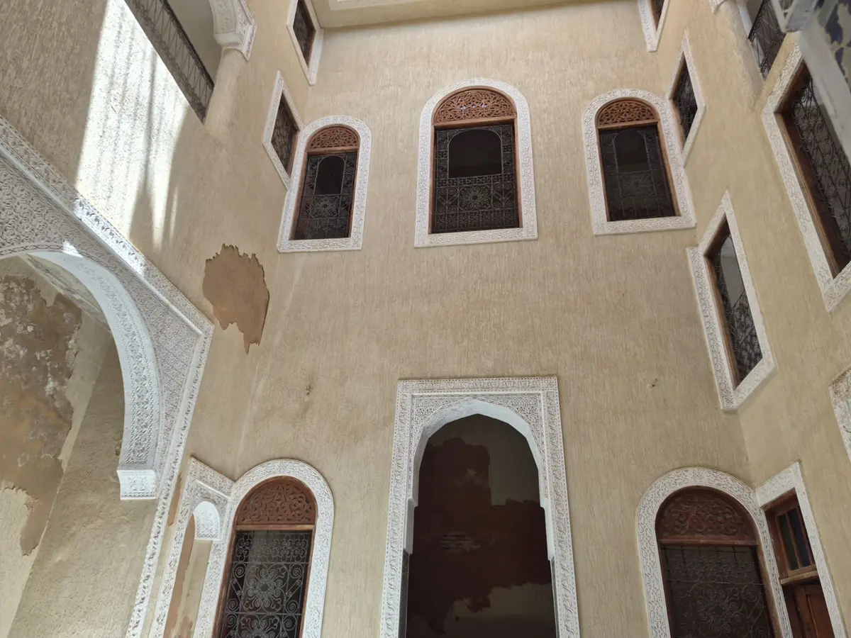 Maison 5 chambres à vendre à Batha — 2 000 000 DH - صورة 2