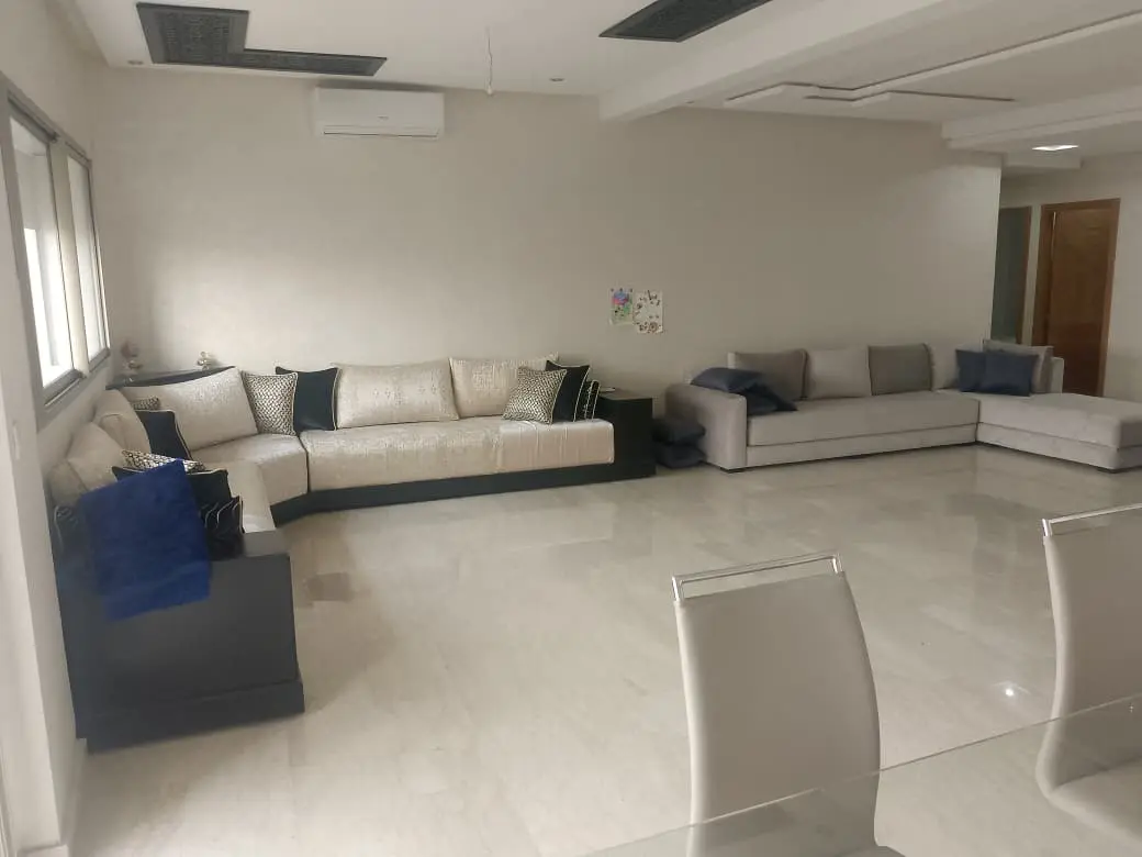 Appartement 3 chambres à vendre à Fès — 1 300 000 DH - Photo 2