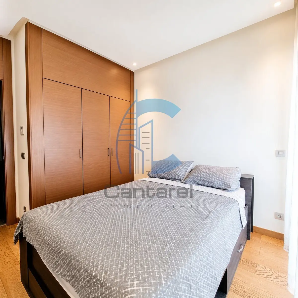 RENTAL – MAGNIFICENT APARTMENT OF 110 M² AT CFC - detail.photo 3