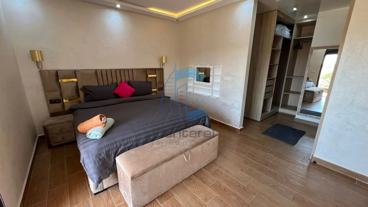 4 BEDROOM VILLA SOLD FURNISHED WITH POOL - ROUTE OUARZAZATE - detail.photo 8
