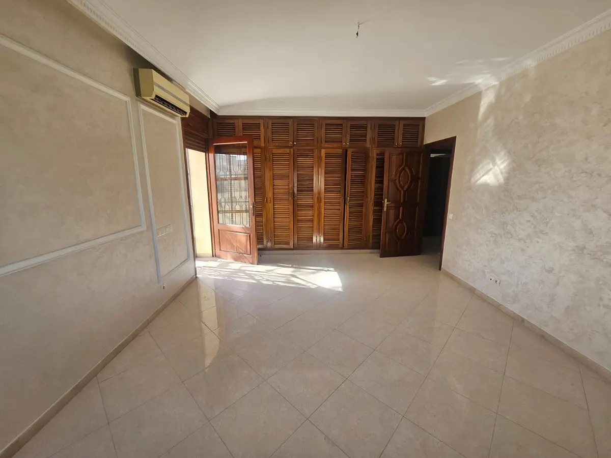 MAGNIFICENT EMPTY VILLA FOR RENT -CIL- - detail.photo 14
