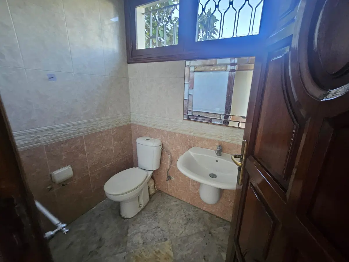 MAGNIFICENT EMPTY VILLA FOR RENT -CIL- - detail.photo 3