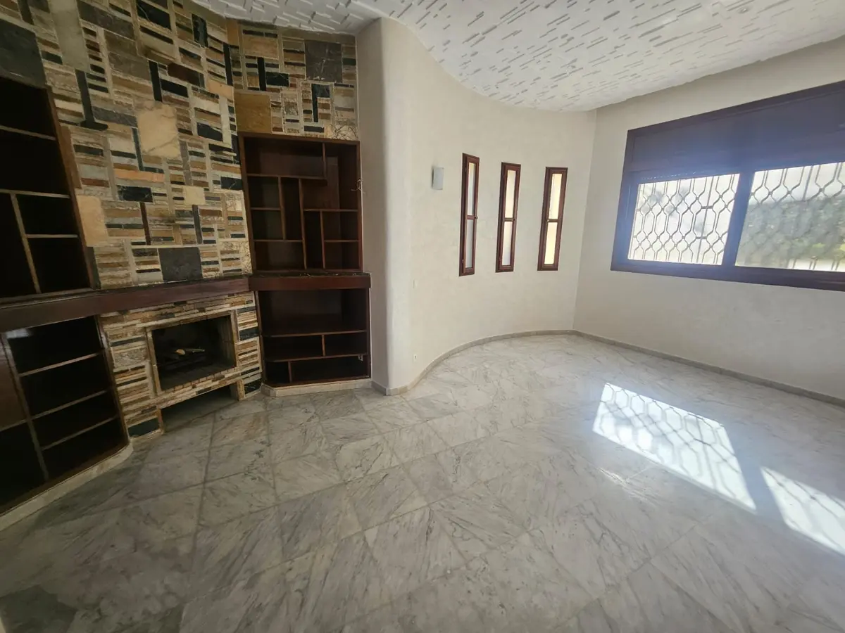 MAGNIFICENT EMPTY VILLA FOR RENT -CIL- - detail.photo 4