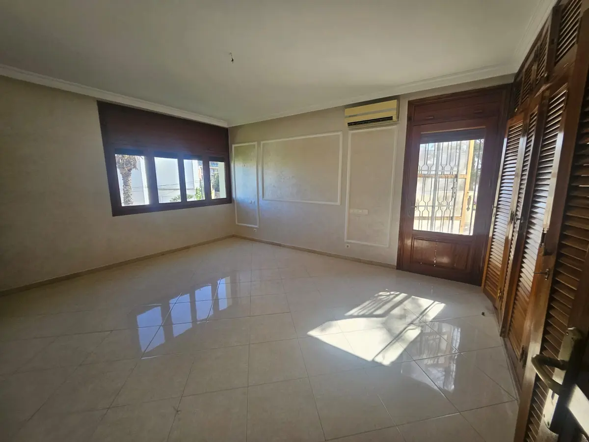 MAGNIFICENT EMPTY VILLA FOR RENT -CIL- - detail.photo 18