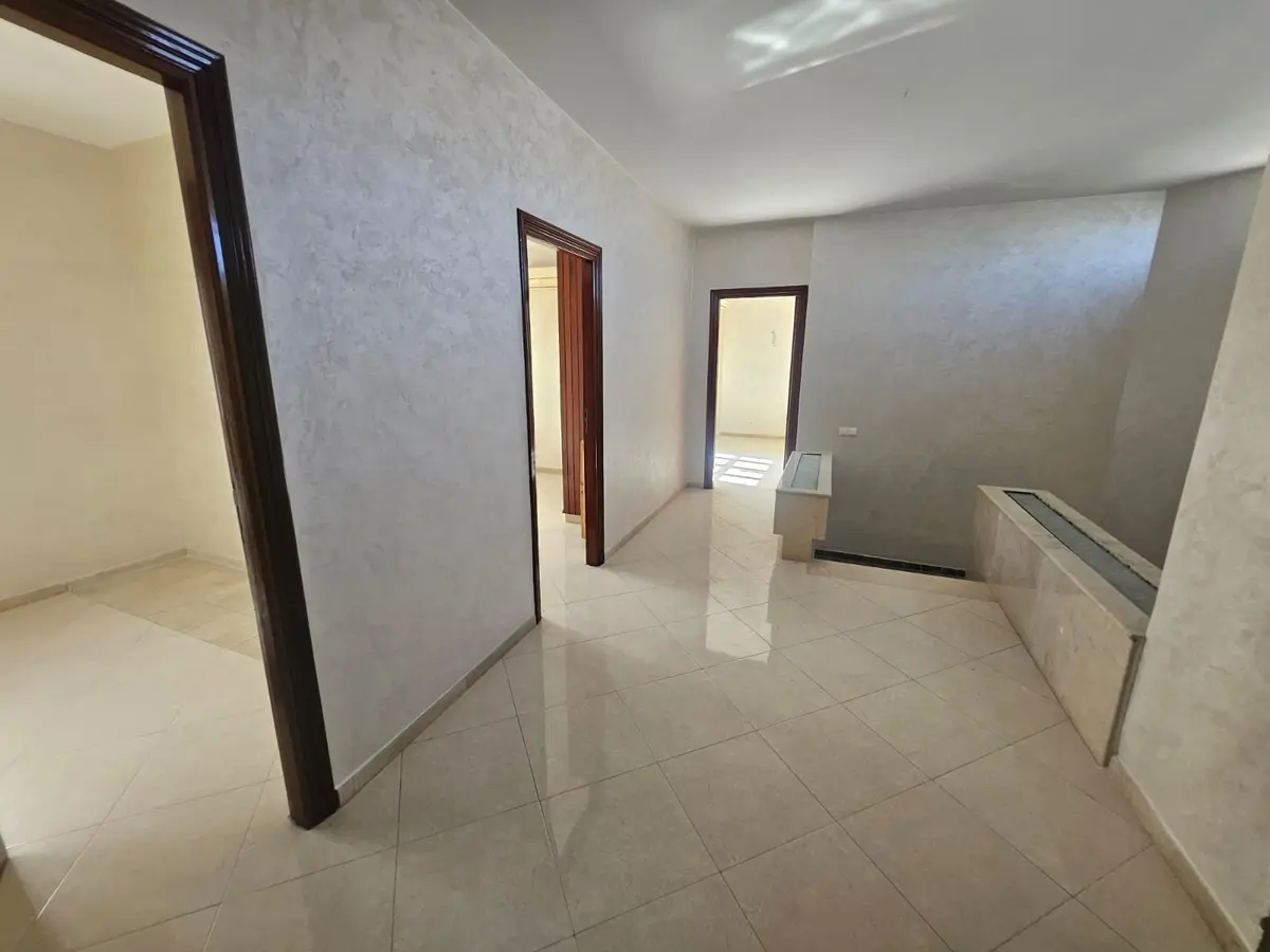 MAGNIFICENT EMPTY VILLA FOR RENT -CIL- - detail.photo 10