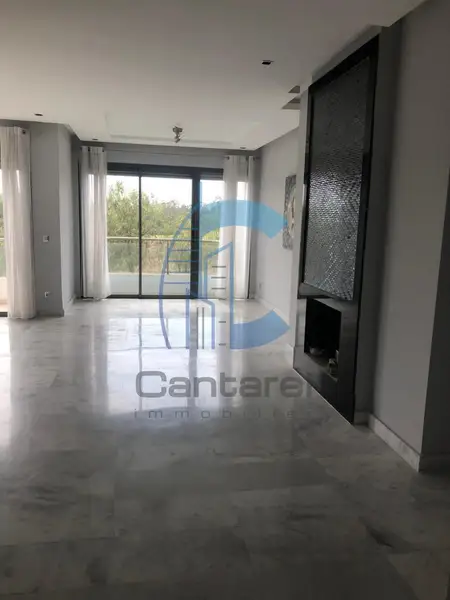 LOCATION SPACIEUX APPARTEMENT BOUSKOURA