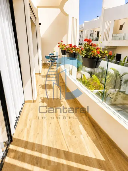 Villa à la location à Casablanca Ain Diab Extension avec piscine et jardin