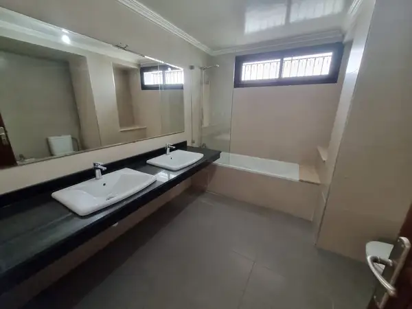 Appartement à la location dans le quartier CIL de Casablanca sur trois niveaux