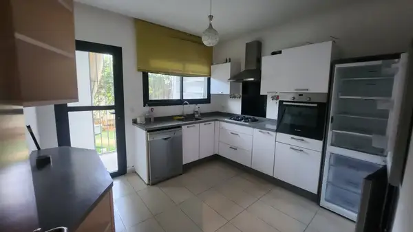 Villa à vendre à Dar Bouazza dans résidence sécurisée - Photo 5
