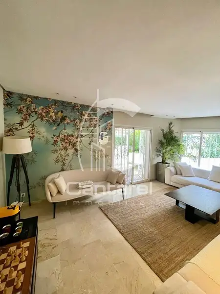 Appartement à la vente au coeur du Triangle dOr à Casablanca