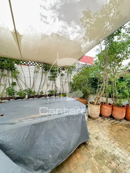 Appartement à la vente au coeur du Triangle dOr à Casablanca