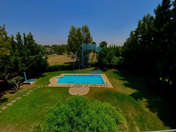 Villa à la location au Golf de Benslimane avec piscine et jardin