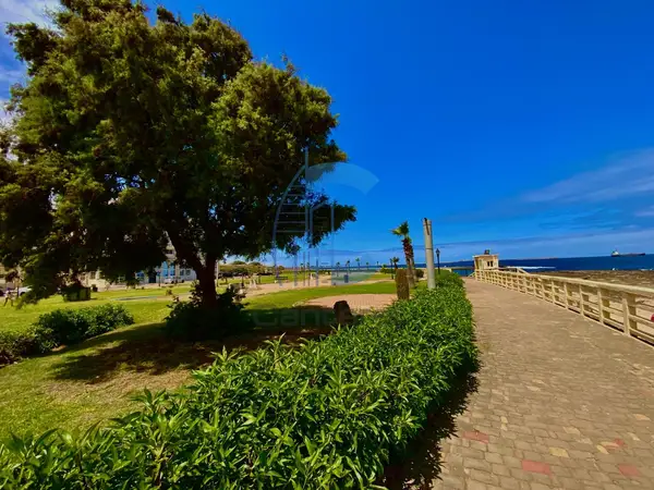 168 m² apartment in Marina Beach, 3 bedrooms, swimming pool and garden