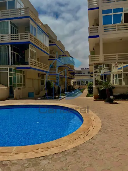 168 m² apartment in Marina Beach, 3 bedrooms, swimming pool and garden