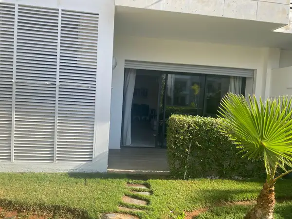 Appartement rez-de-jardin 93 m² avec piscine, terrasse et garage à Dar Bouazza - Photo 1