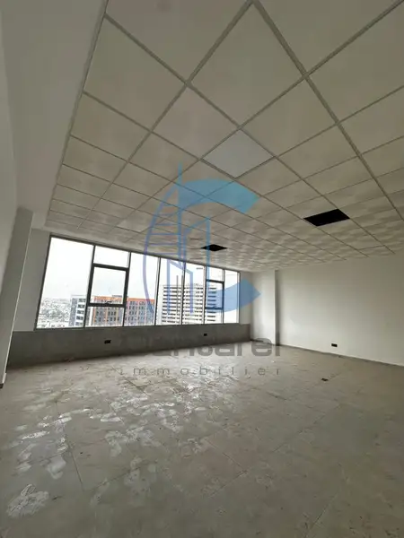 75 m² office in Sidi Maarouf Casablanca, 3rd floor with parking - Photo 4