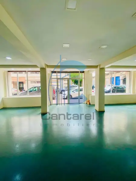 Bureau à vendre à CIL Casablanca, 263 m² avec sous-pente de 127 m² - Photo 1