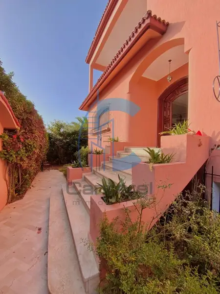 Villa spacieuse à Mohammedia Al Aalia, 560 m², 5 chambres, jardin - Photo 9