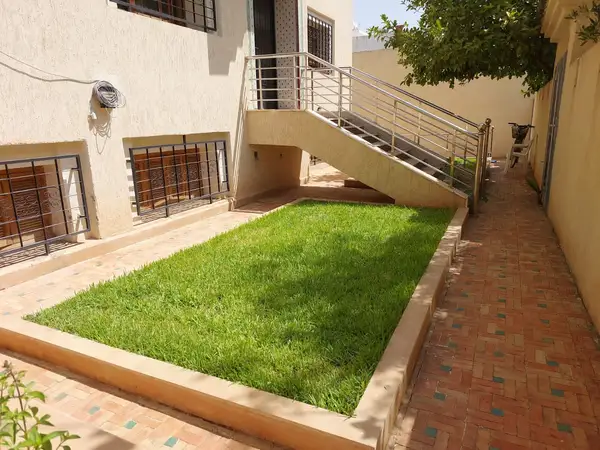 Villa 3 chambres à louer à Fès — 12 000 DH/mois - Photo 3