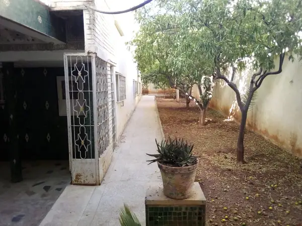 Villa 8 chambres à vendre à Fès — 3 000 000 DH - Photo 2