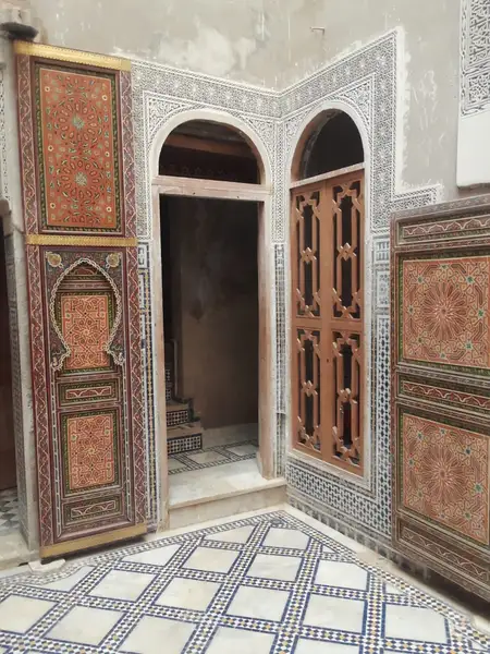 Maison 6 chambres à vendre à El Mokhfia — 1 600 000 DH - Photo 5