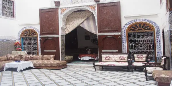 Maison 6 chambres à vendre à Aïn Azliten — 2 800 000 DH - Photo 6