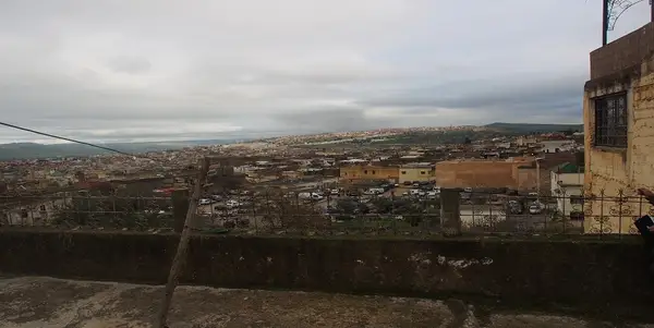 Maison 6 chambres à vendre à Aïn Azliten — 2 800 000 DH - Photo 5