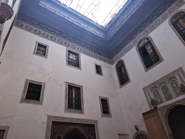 Riad 7 chambres à vendre à Batha — 3 400 000 DH - Photo 8