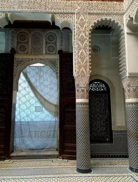 Maison 7 chambres à vendre à Bab Khoukha — 2 000 000 DH - Photo 3