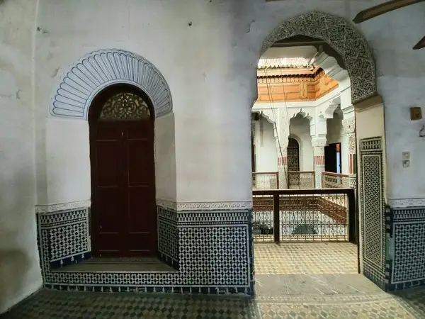 Maison 7 chambres à vendre à Bab Khoukha — 2 000 000 DH - Photo 5