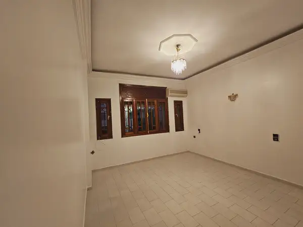 Appartement 4 chambres à louer à Fès — 4 500 DH/mois - Photo 1