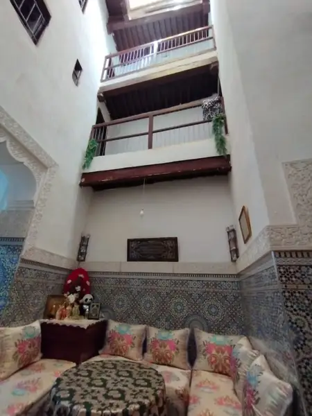 Maison 5 chambres à vendre à Aïn Azliten — 800 000 DH - Photo 2
