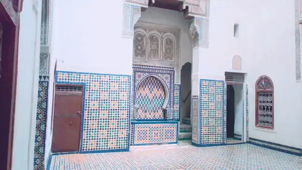 Maison 6 chambres à vendre à Fès — 1 300 000 DH - Photo 2