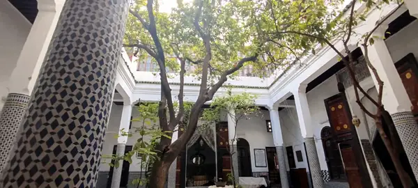 Maison 13 chambres à vendre à Fès — 7 000 000 DH - Photo 1