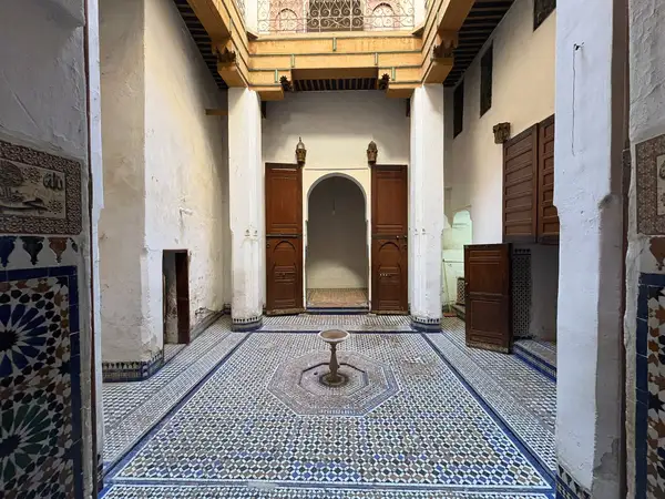 Maison 5 chambres à vendre à Bab Jdid — 1 400 000 DH - Photo 1