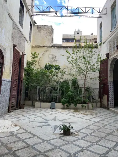Maison 12 chambres à vendre à Blida — 1 200 000 DH - Photo 1