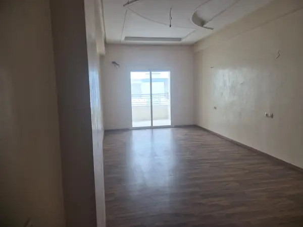 Appartement 3 chambres à louer à Champs de Courses — 6 000 DH/mois - Photo 2