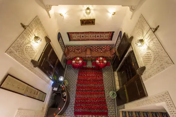 Riad 5 chambres à vendre à Rcif — 2 000 000 DH - Photo 1