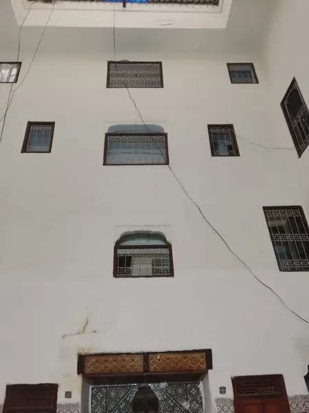 Maison 6 chambres à vendre à Qattanine — 1 400 000 DH - Photo 3