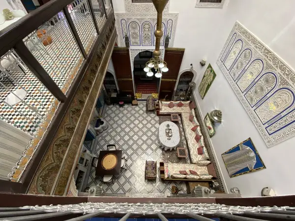 Riad 6 chambres à vendre à Fès — 3 950 000 DH - Photo 1