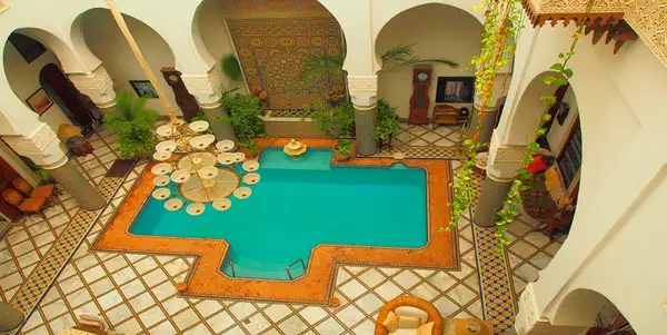 Local commercial 8 chambres à vendre à Aïn Azliten — 8 000 000 DH - Photo 15
