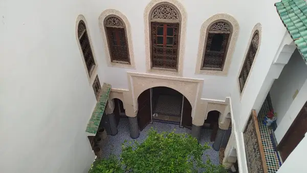 Maison 6 chambres à vendre à Fès — 2 800 000 DH - Photo 1